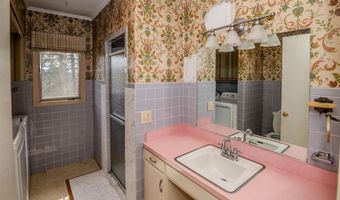 341 Tremont St, Barre, VT 05641