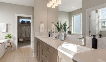 3614 NE Desert Juniper Ln, Bend, OR 97701