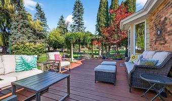 9 MEADOWBROOK Ln, Appleton, WI 54914