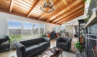 1864 Laurel Rd, Oceanside, CA 92054