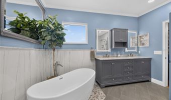 5216 POINT HARBOR Ln, Apollo Beach, FL 33572