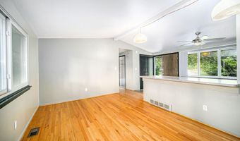 1020 Traver Ct, Ann Arbor, MI 48105