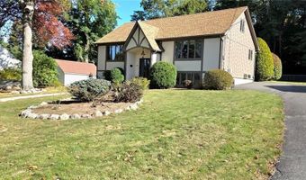 22 GROVE Ave, North Providence, RI 02911