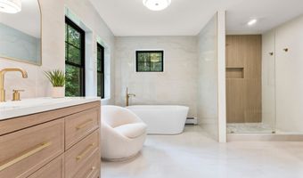 60 Mountain Rd, Colchester, CT 06415