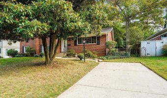 6216 ROCKHURST Rd, Bethesda, MD 20817
