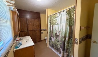 308 E 1st St, Ainsworth, NE 69210