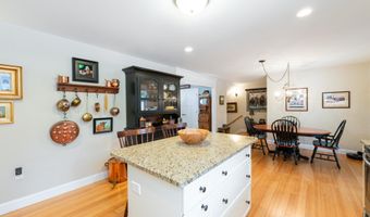 226 Villager Rd, Chester, NH 03036