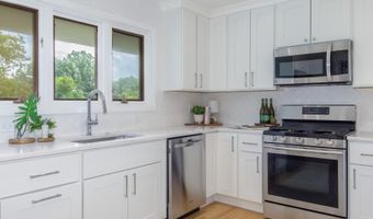 6337 LENOX Rd, Bethesda, MD 20817