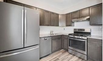 12 6th St, Barnegat, NJ 08005