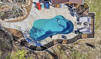 828 SHADY GROVE Ln, Adkins, TX 78101
