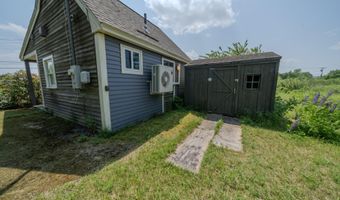 90 Searsport Ave, Belfast, ME 04915