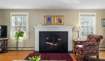 94 Abbott Run Valley Rd, Cumberland, RI 02864