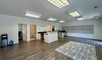 512 SW B St 10/12, Bentonville, AR 72712