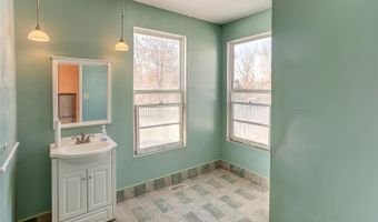 6866 Frandsen Rd, Alhambra, IL 62001