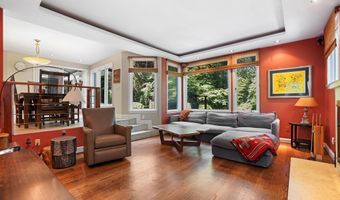 7105 WILSON Ln, Bethesda, MD 20817