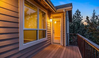 3269 NW Fairway Heights Dr, Bend, OR 97703