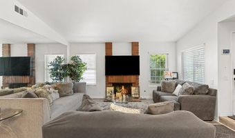 2412 Teaberry Gln, Escondido, CA 92027
