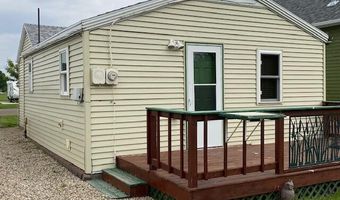 916 S Lawson St, Aberdeen, SD 57401