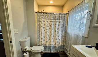 99 Coolidge Ave, Bennington, VT 05201