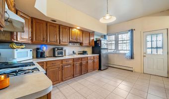 666 KENNEDY Blvd, Bayonne, NJ 07002