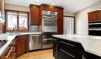 400 Oakland Pl NE 9, Austin, MN 55912