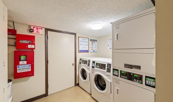 3 Birchwood Pt 202, Amesbury, MA 01913