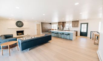 610 S 800 E, Centerville, UT 84014