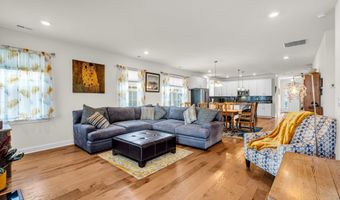 113 Edenton Dr, Barnegat, NJ 08005