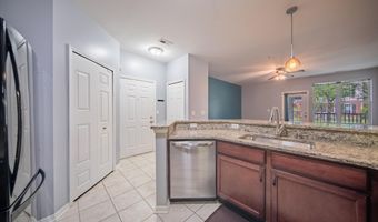 953 E Summerfield Glen Cir, Ann Arbor, MI 48103