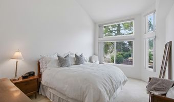 8925 Circle R View Ln, Escondido, CA 92026