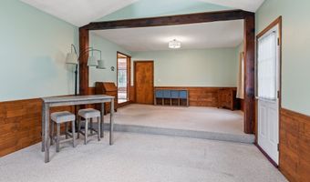 30 Marion Ave, Auburn, MA 01501