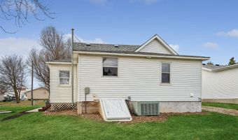 300 Stuart St, Adair, IA 50002
