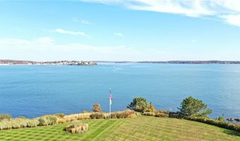 127 Cliff Dr, Narragansett, RI 02882