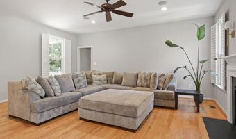 20323 BOWFONDS St, Ashburn, VA 20147