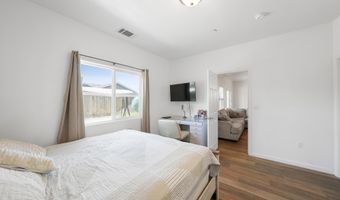 13736 Alyssum Way, Armona, CA 93202