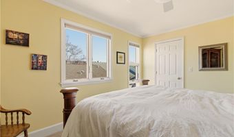 216 Goddard Row, Newport, RI 02840