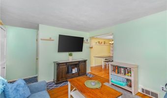 6 Linda Ct, Coventry, RI 02816