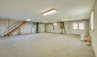 17304 Mary Lee Dr, Abingdon, VA 24210