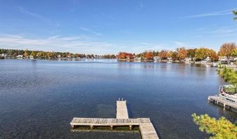 2076 S Long Lake Rd, Fenton, MI 48430