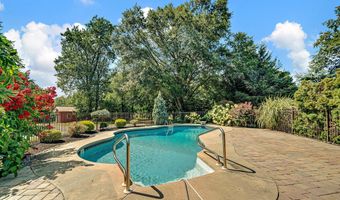 164 Ellisdale Rd, Allentown, NJ 08501
