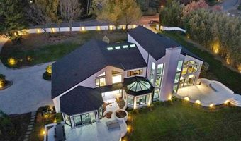 23 Rio Vista Dr, Alpine, NJ 07620