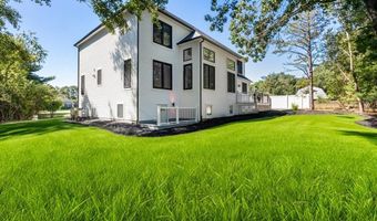 130 Zoar Ave, Attleboro, MA 02703