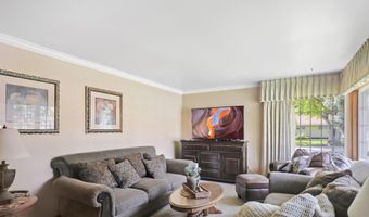 904 Squire Ln, Aberdeen, SD 57401