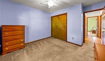519 Country Club Dr W, Arapahoe, NC 28510