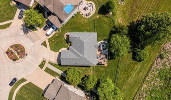 1456 Red Oak Plantation Dr, Ballwin, MO 63021