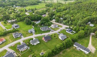 9 Fieldstone Dr, Augusta, ME 04330