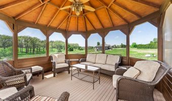1413 27th St NW, Austin, MN 55912