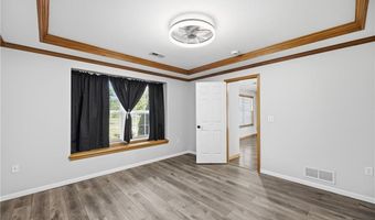 218 Hillside Dr, Baldwin City, KS 66006
