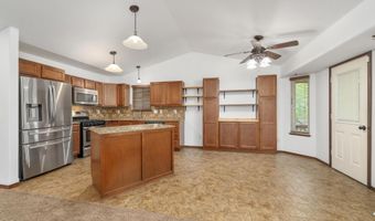 5334 N Rock Spring St, Bel Aire, KS 67226