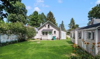 69 Overlook Dr, Warwick, RI 02818